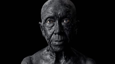 Ninety-four cameras paint an aging actor in 3D virtual reality
