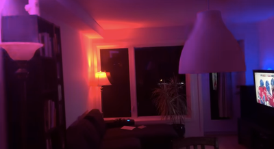 A hockey fan taught his living room to celebrate goals with a light show