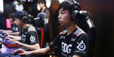 From Maverick to League of Legends Team Leader