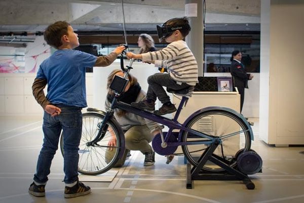 Oculus Rift installation lets bikers cycle through virtual worlds