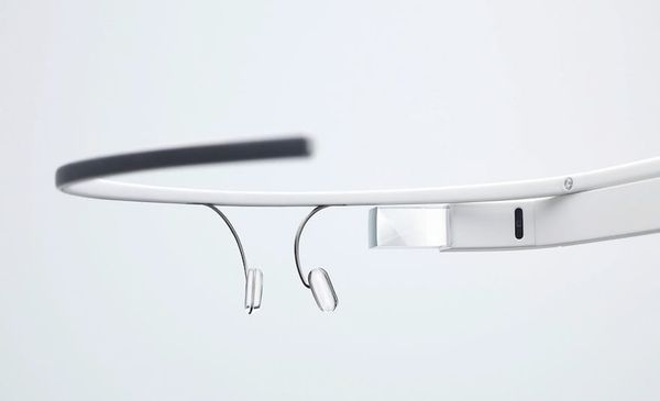 Videogames on Google Glass are as bizarre as you’d expect