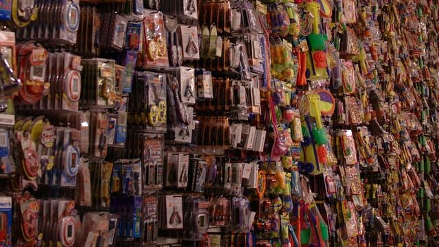 Play a real-life retail stock-boy with a mobile app, then get paid.