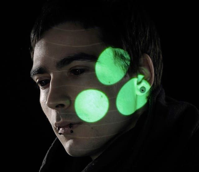 Can Devine Lu Linvega create his own language? Or a new world?