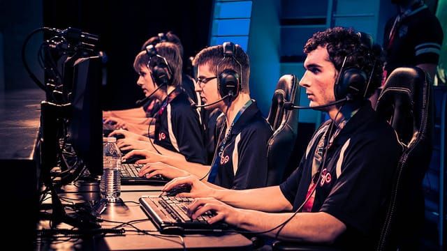 How big data helps-and hurts-League of Legends players