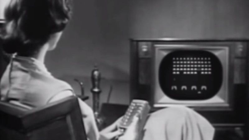 Heartwarming 50s television spot explains why games are good for you