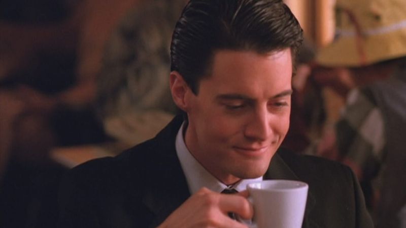 Now seems like a good time to rewatch that 8-bit Twin Peaks intro