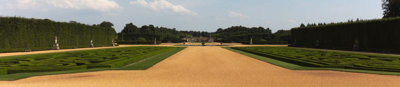 A walk through a five-century-old-garden