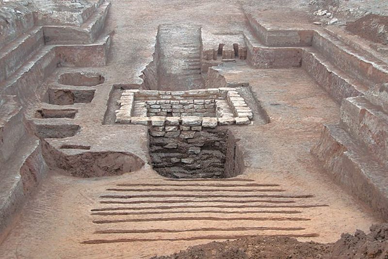 A 1,500-year-old board game has been unearthed in a Chinese tomb