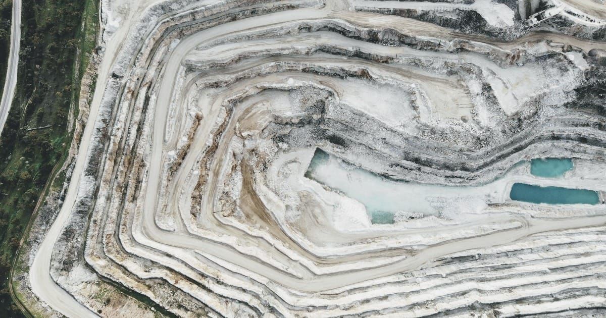 THE CRITICAL MINERALS DECOUPLING: STATUTORY DIVESTMENT ORDERS