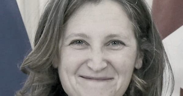 Cabinet exit vs. Kyiv role: accountability is diverging across borders