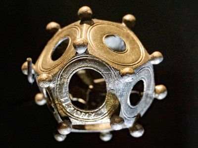 TWIL #66: Van Verborgen Hoofdkwartier tot Vreemde Objecten