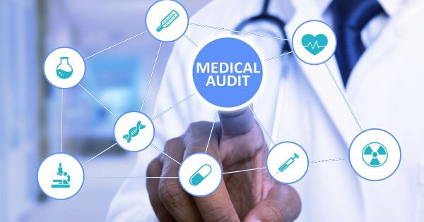 Clinical guide explaining common triggers for UnitedHealthcare audits in behavioral healthcare documentation