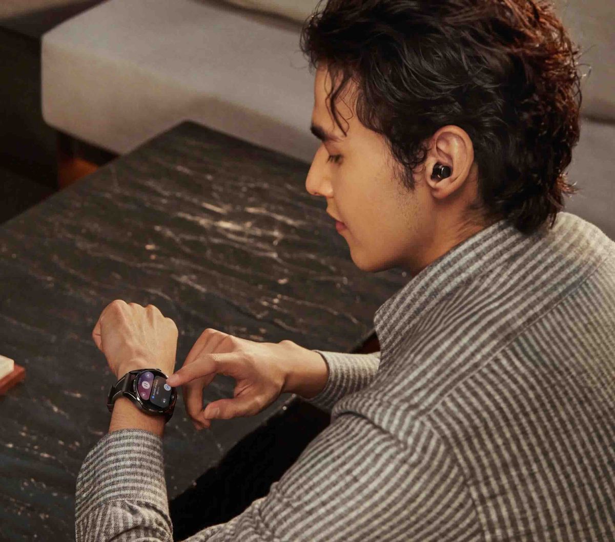 HUAWEI WATCH Buds 2 UAE Release: Next-Gen 2-in-1 Smartwatch Debuts at AED 1,999