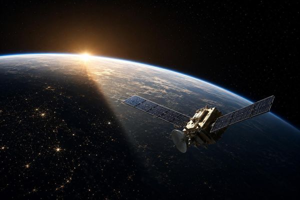 OST Insights: The 15 km/s Problem for Space Data Centers