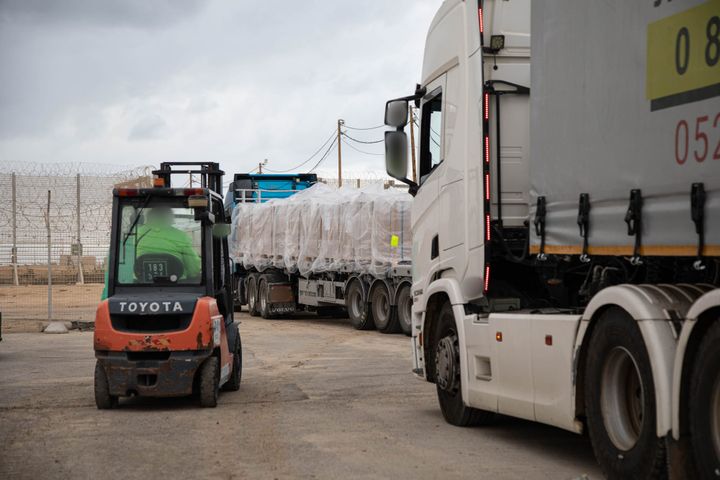 Humanitarian Aid in Gaza: Why Are Supplies Waiting While Civilians Go Hungry?