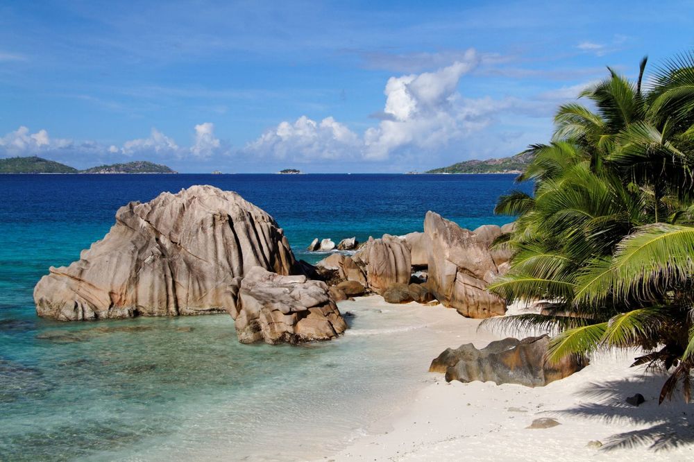 Seychelles — Business.OI