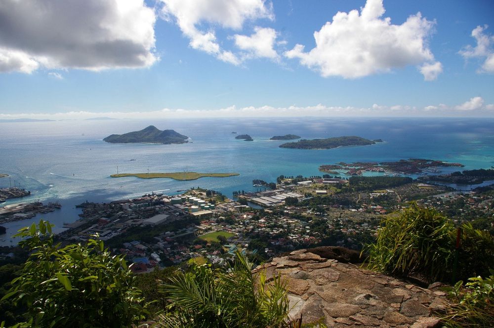 Seychelles — Business.OI