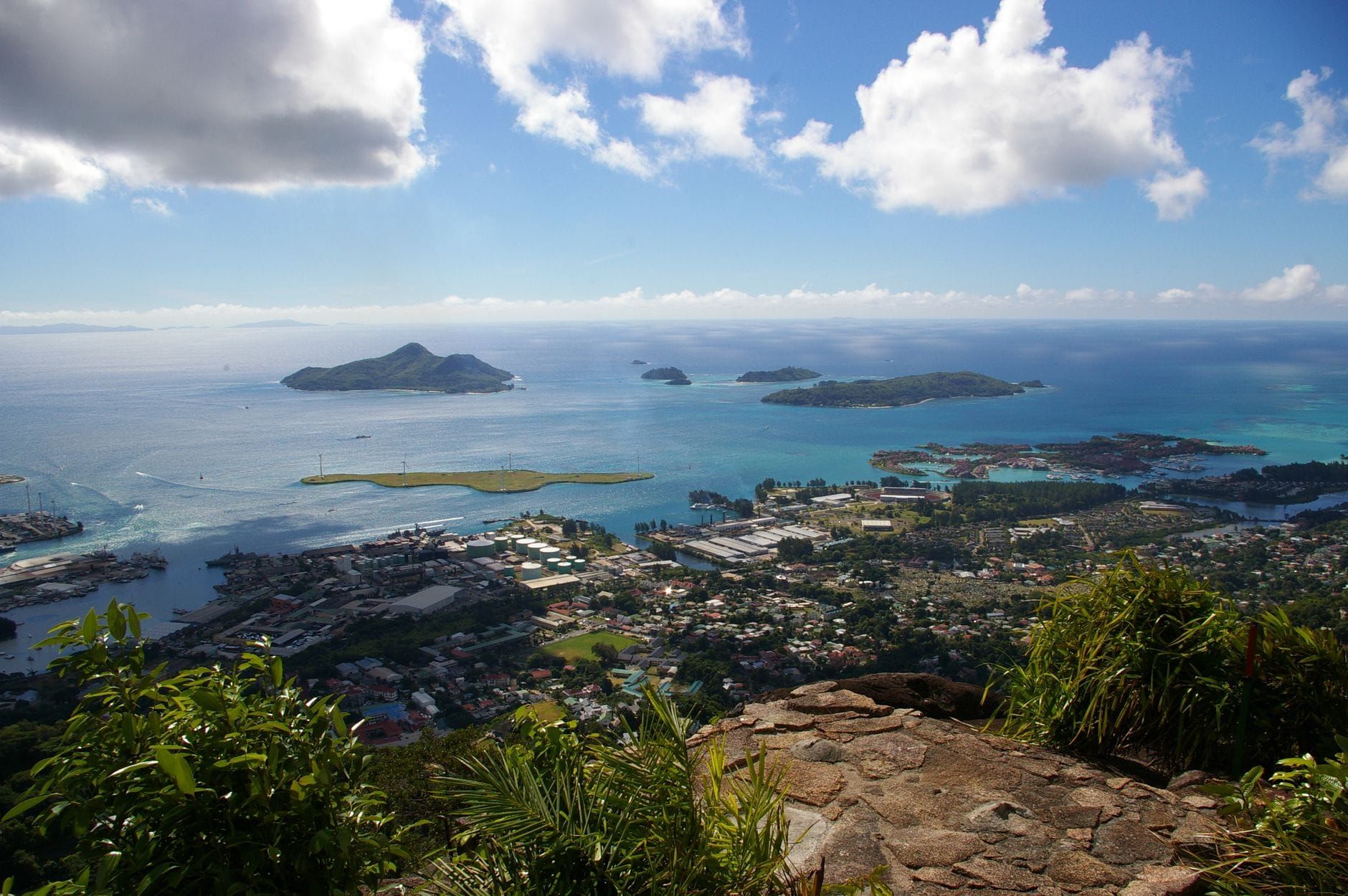 Seychelles — Business.OI