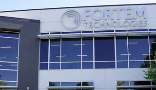 Fortem Demonstrates Autonomous Counter-Swarm Defense in Five-on-Five Drone Intercept