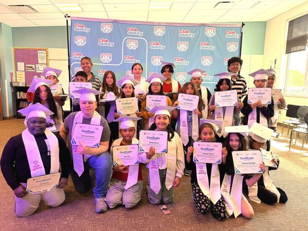 Triumph in Technology Empowers Families with STEM Experiences, Résumé Reviews & 3D Printing