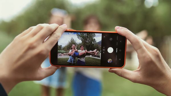 Troomi Launches Samsung Galaxy A17 5G With Kid-Safe OS