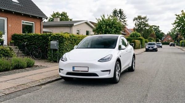Hvor meget afskriver en Tesla? Se hvor meget en Tesla taber i værdi