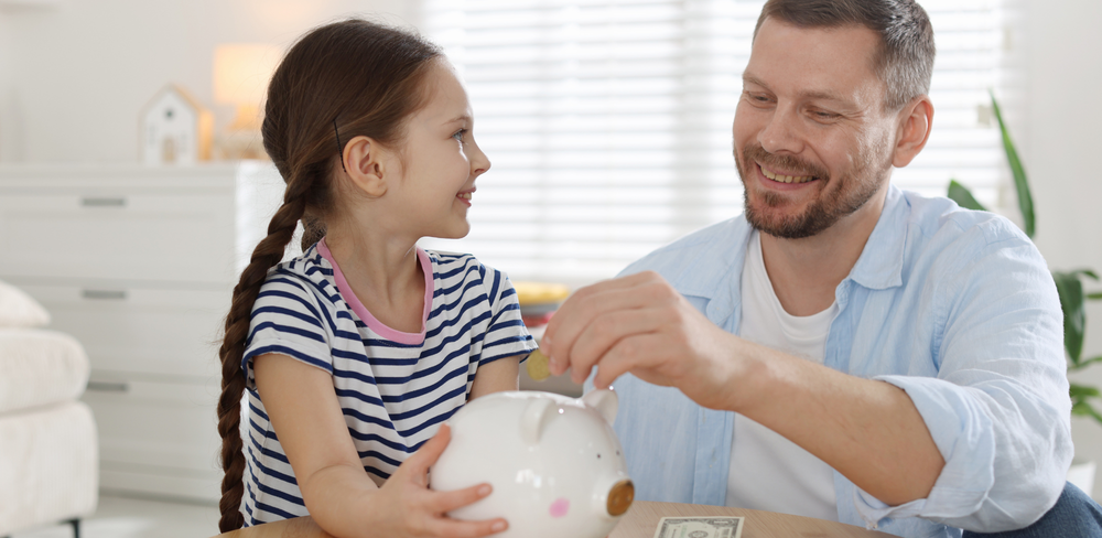 Argent de poche : 1 famille sur 2 doute que son enfant comprenne la valeur de l'argent image de l'article