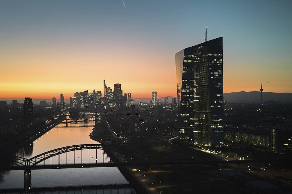 La défense, l’arbre qui cache la forêt de la souveraineté ?