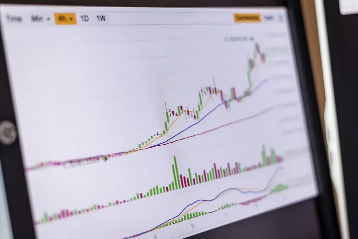 Comprendre la cotation d'une action : ce que le course de Bourse dit vraiment