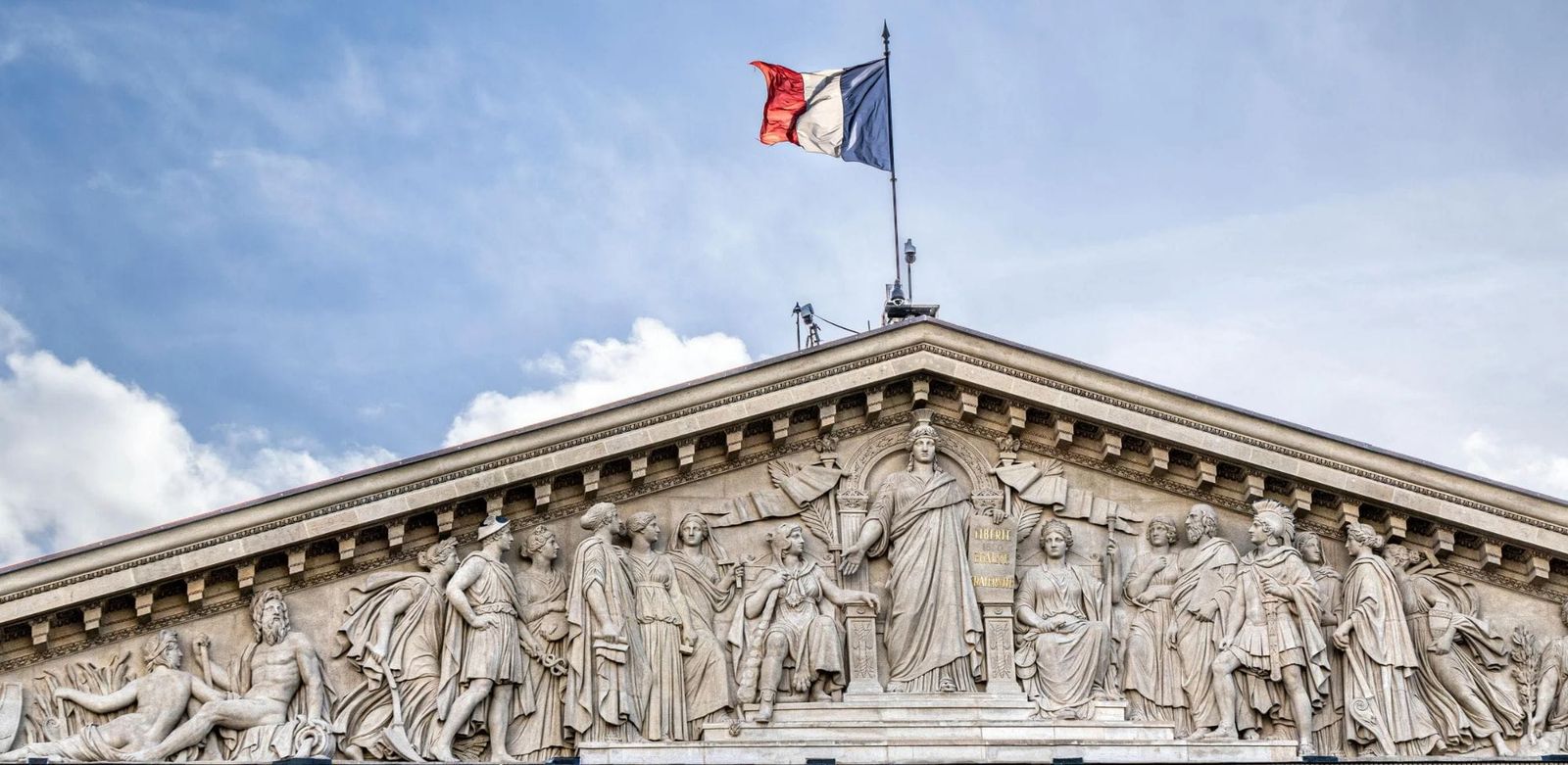 PLF 2027 : ce qui change pour votre impôt et votre épargne