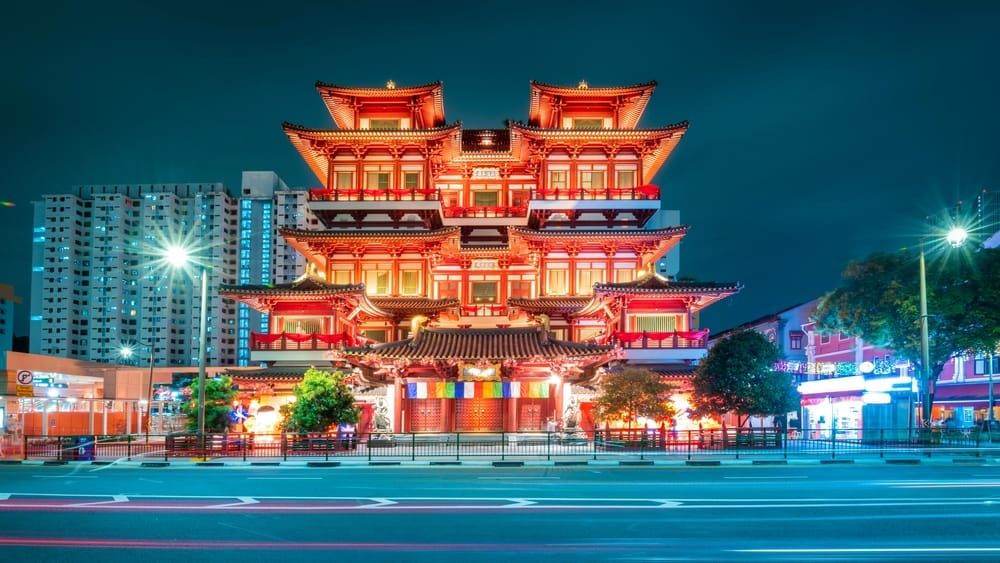 วางแผนทริปครึ่งวันรอบวัดพระเขี้ยวแก้วและพิพิธภัณฑ์ (Buddha Tooth Relic Temple): สถานที่ใกล้เคียง การเดินทาง อาหาร และเวลาที่ควรเผื่อ