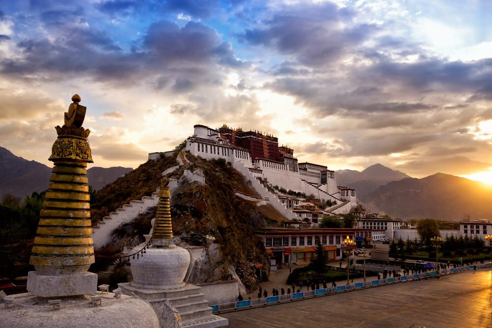 เที่ยวพระราชวังโปตาลา (Potala Palace) ประเทศจีน: ไฮไลต์และสิ่งที่ควรสังเกตระหว่างเข้าชม