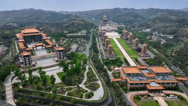 เที่ยวโฝกวงซาน (Fo Guang Shan Monastery) ประเทศไต้หวัน: ไฮไลต์และสิ่งที่ควรสังเกตระหว่างเข้าชม