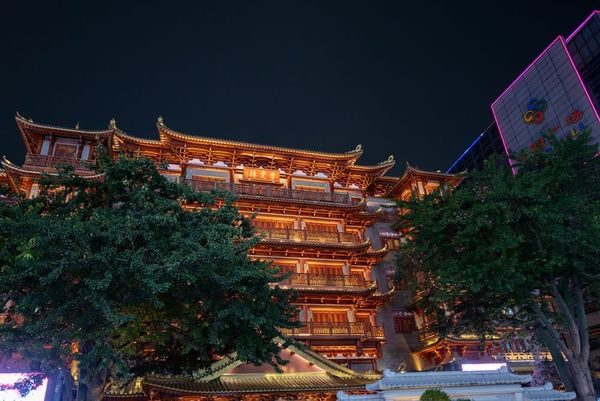 วัดต้าฝอ (Dafo Temple) กว่างโจว: ประวัติ พระพุทธรูปสำคัญ และจุดเด่นกลาง Beijing Road