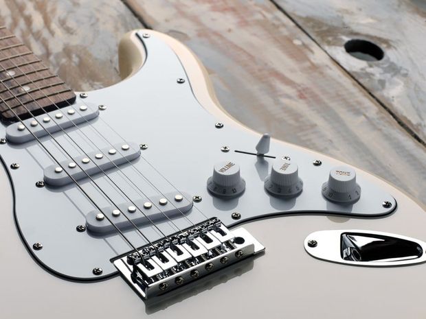 Technology and the Electric Guitar