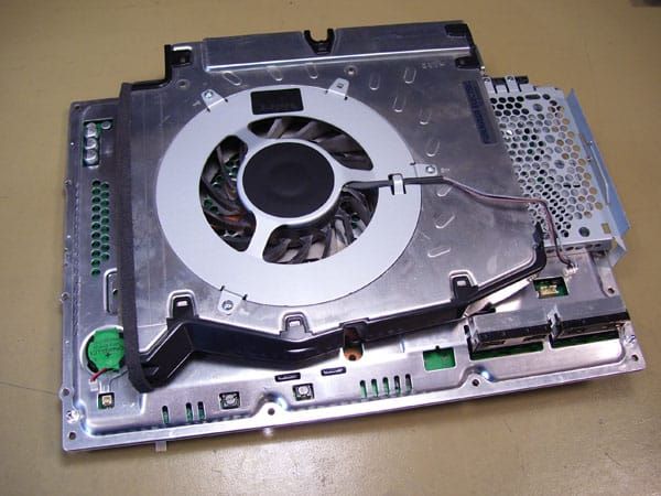 Sony Playstation 2 - thermal management