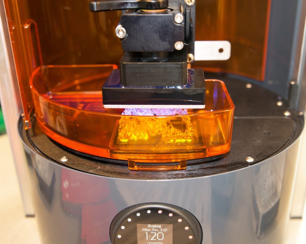3D Printer (SLA and DLP)