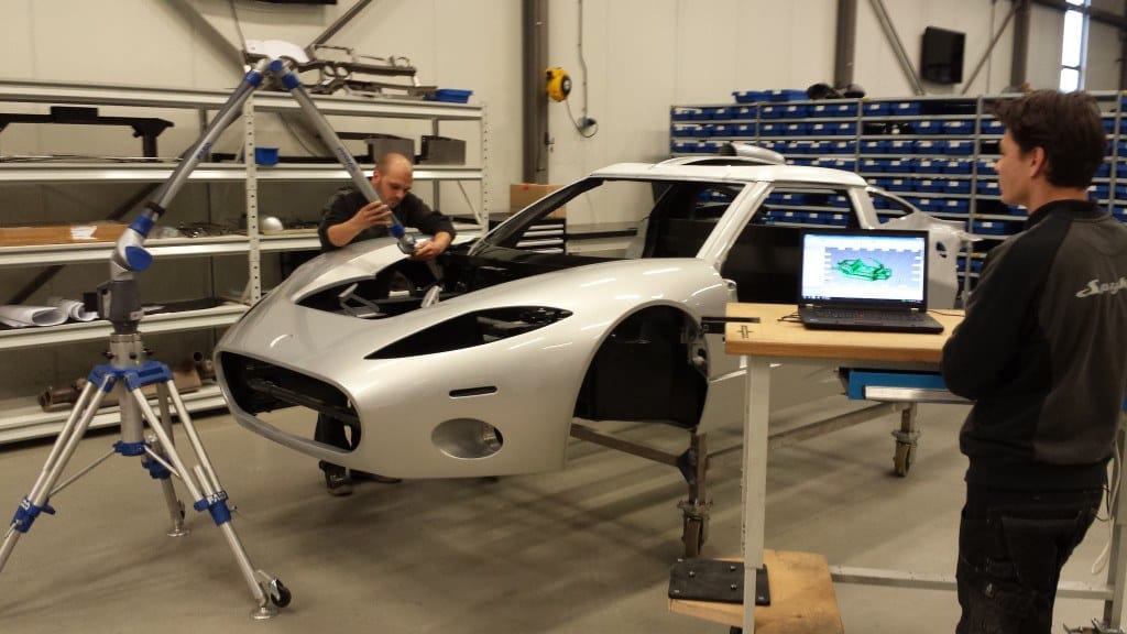 faro arm measuring a car