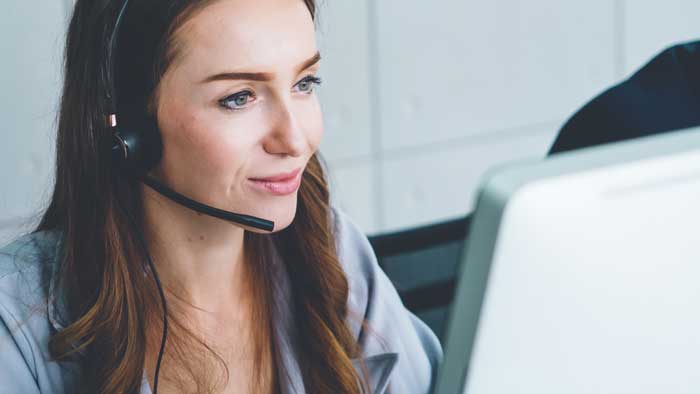 sales-representative-woman