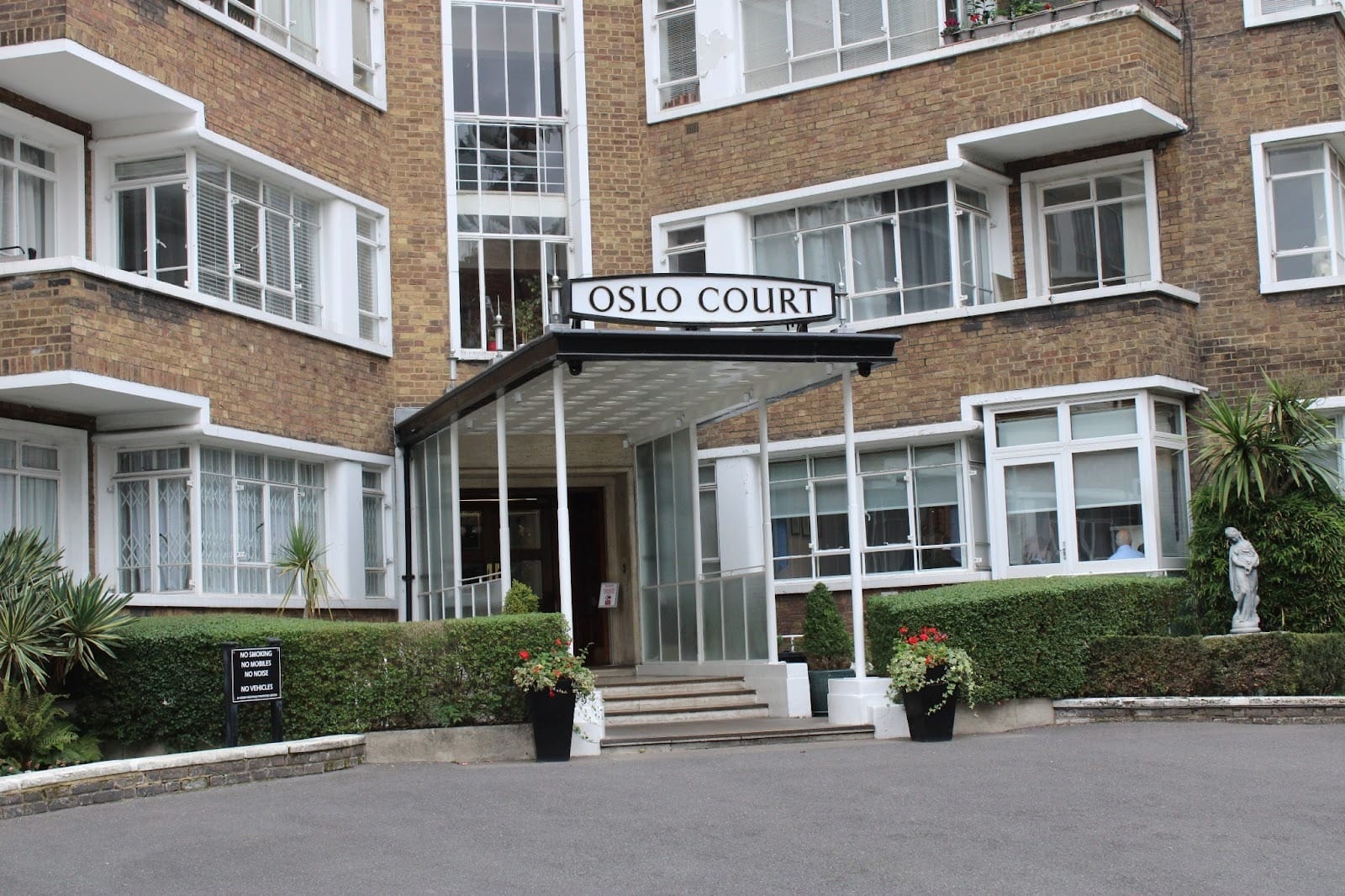 Back to the future at Oslo Court