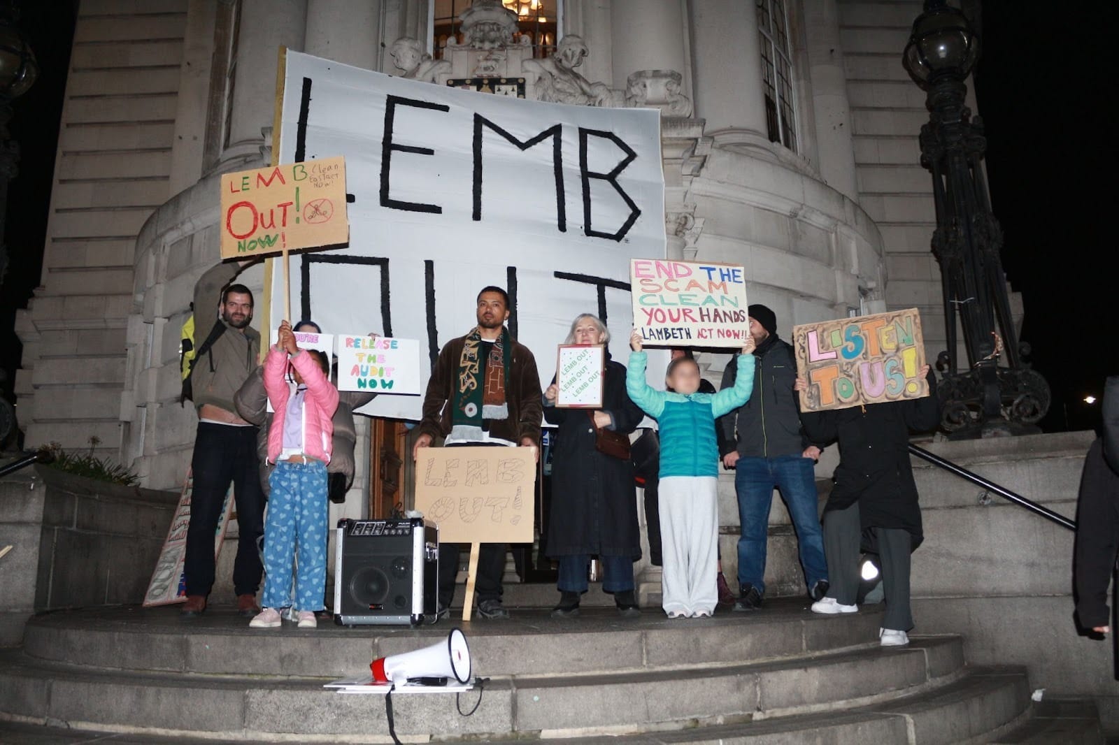 Man-bags at dawn on the Loughborough Estate