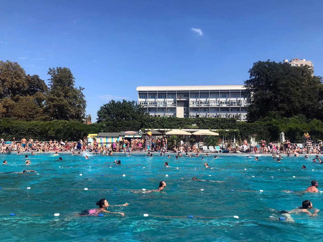 Were police called to Brockwell Lido?