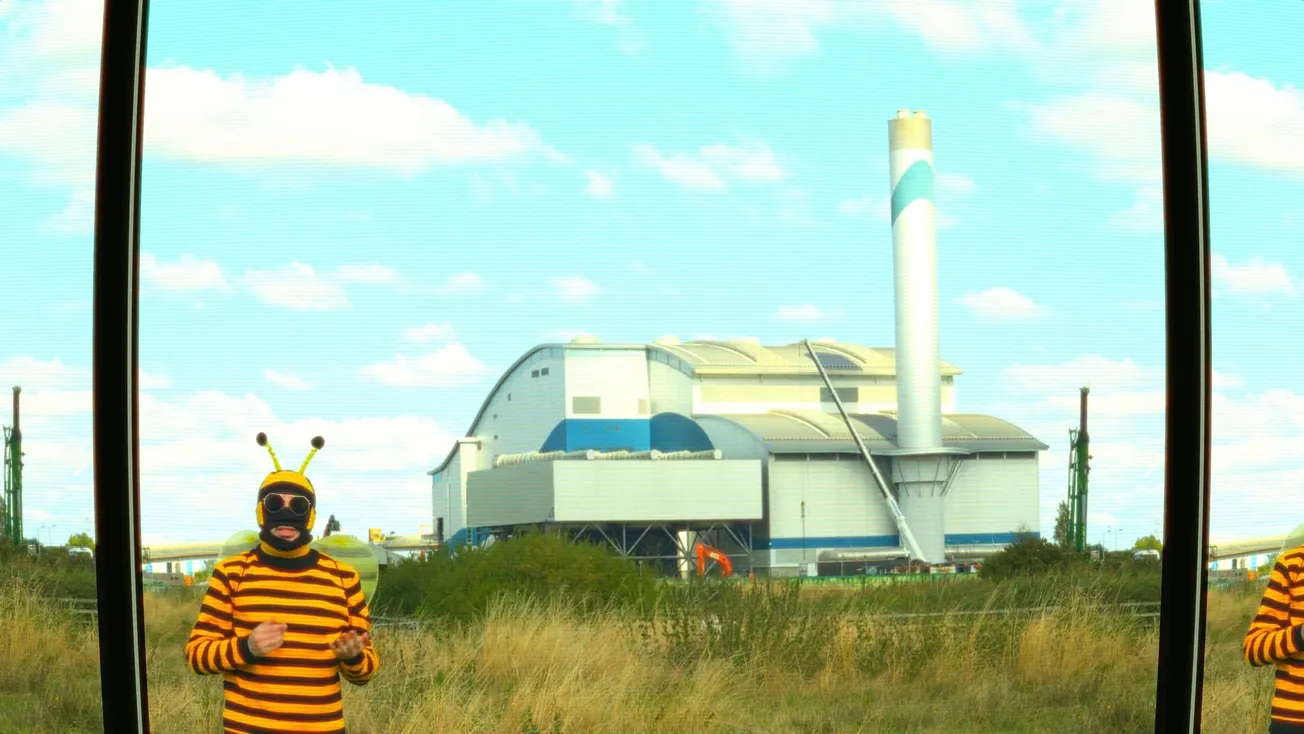 The trash incinerator and the guerrilla bee