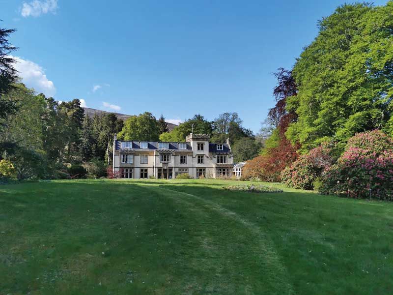 More than one ‘Amat’