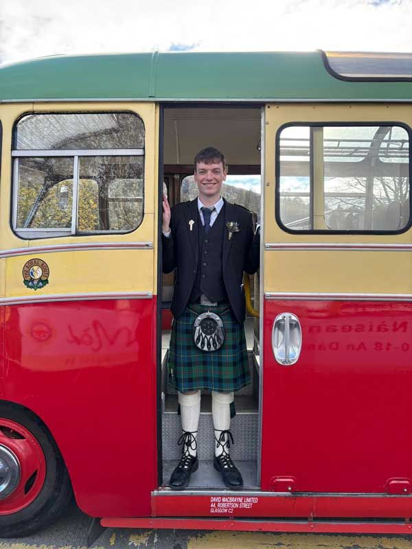 Donnchadh MacLeòid à Drochaid a’ Bhanna, buannaiche Bonn Òir an Traidiseanta