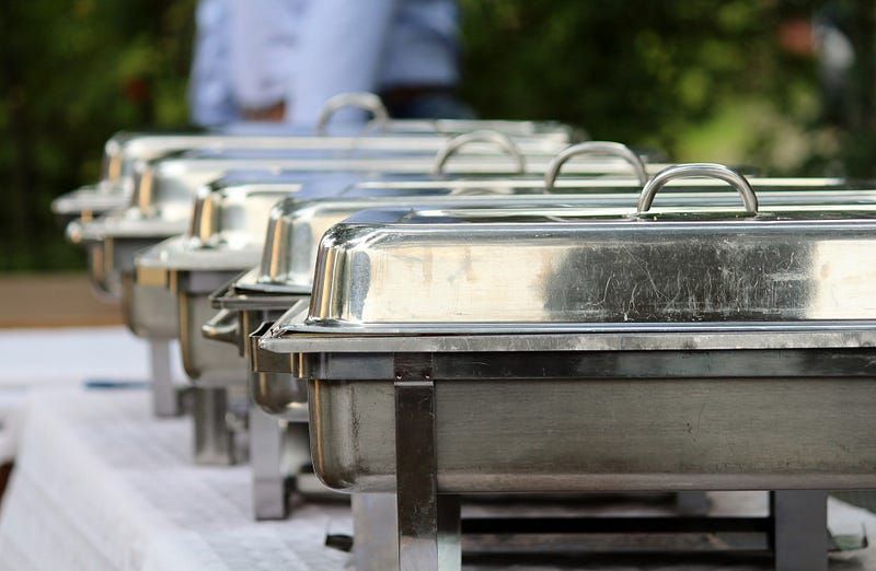 Lei de doação: saiba como reduzir o desperdício de alimentos no seu restaurante