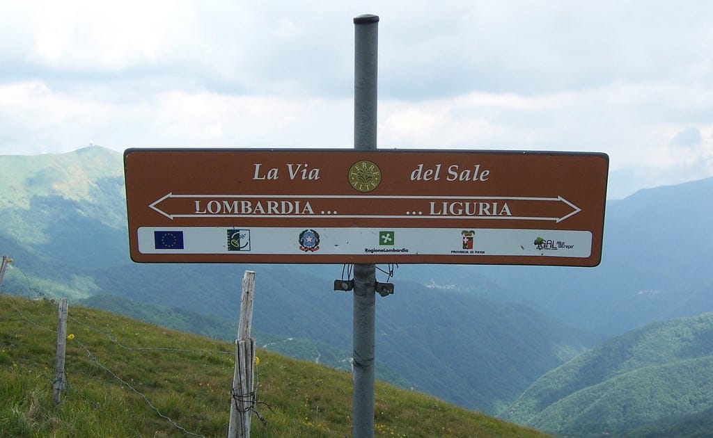 In Sella sulla Via del Sale: Un Viaggio tra Mare e Alpi