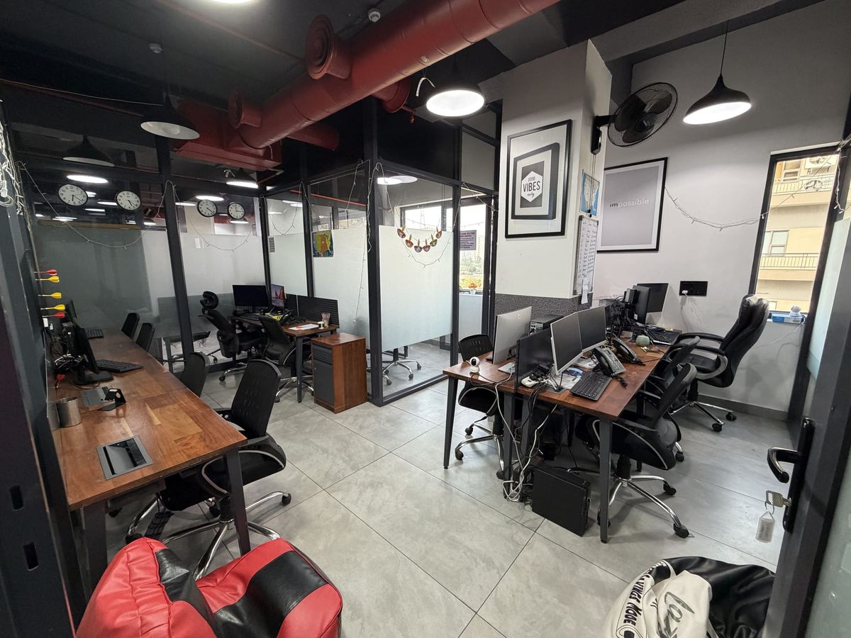 Fully Furnished Office Space in Mohali: Ready-to-Move Office or Empty Rental?