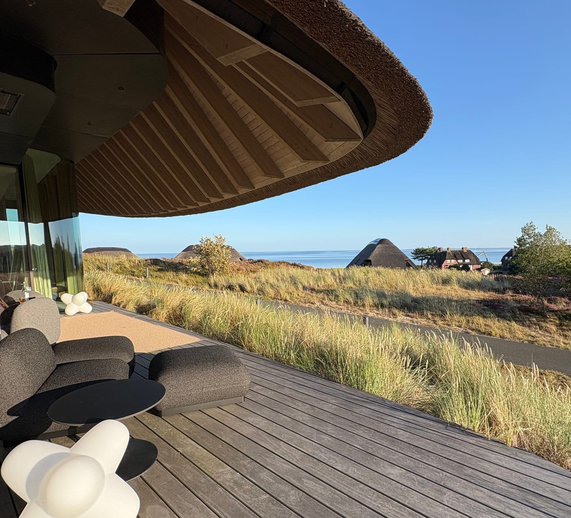La terrasse où on refait le monde avec les autres clients de Lanserhof