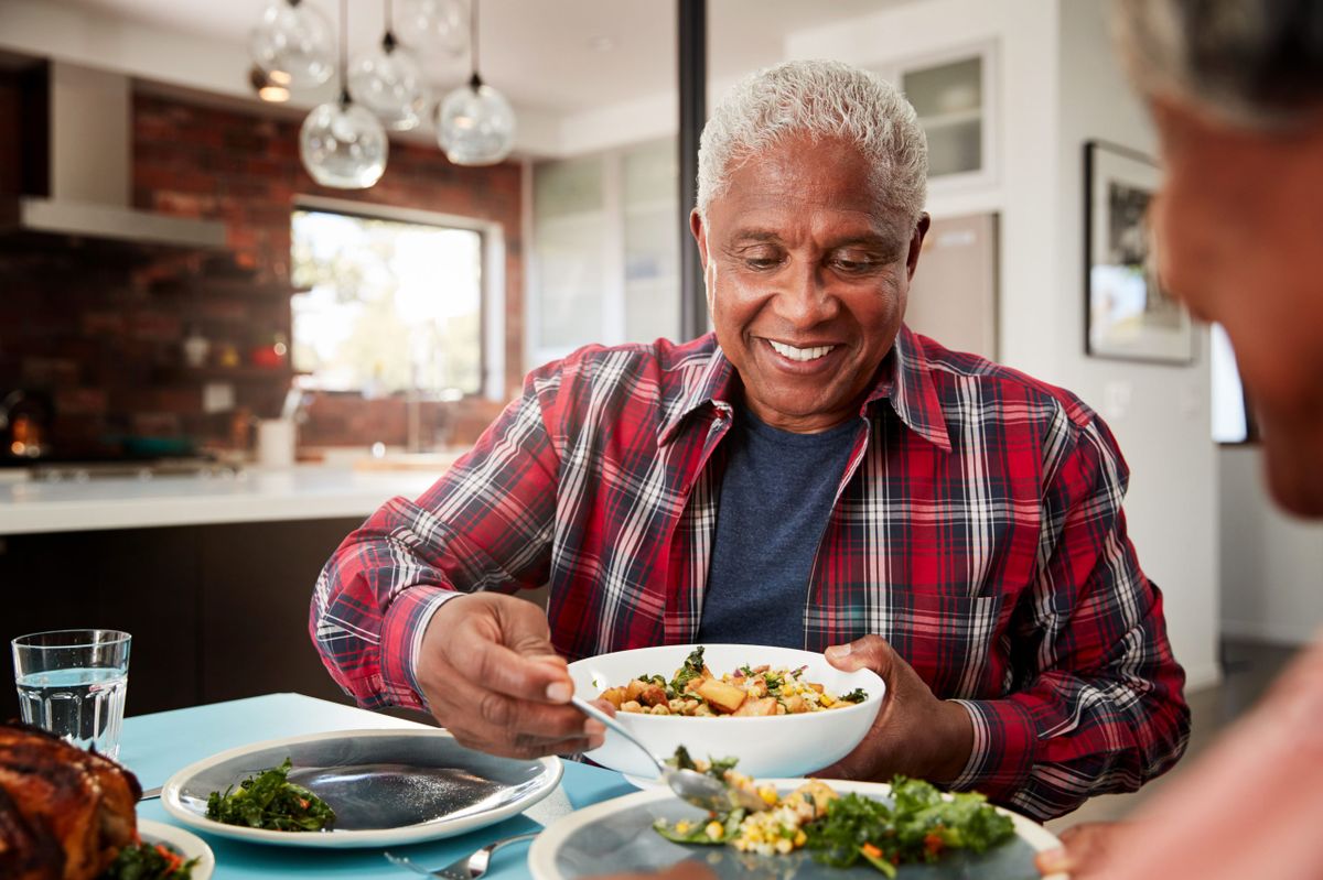 Tips to help seniors improve their nutrition